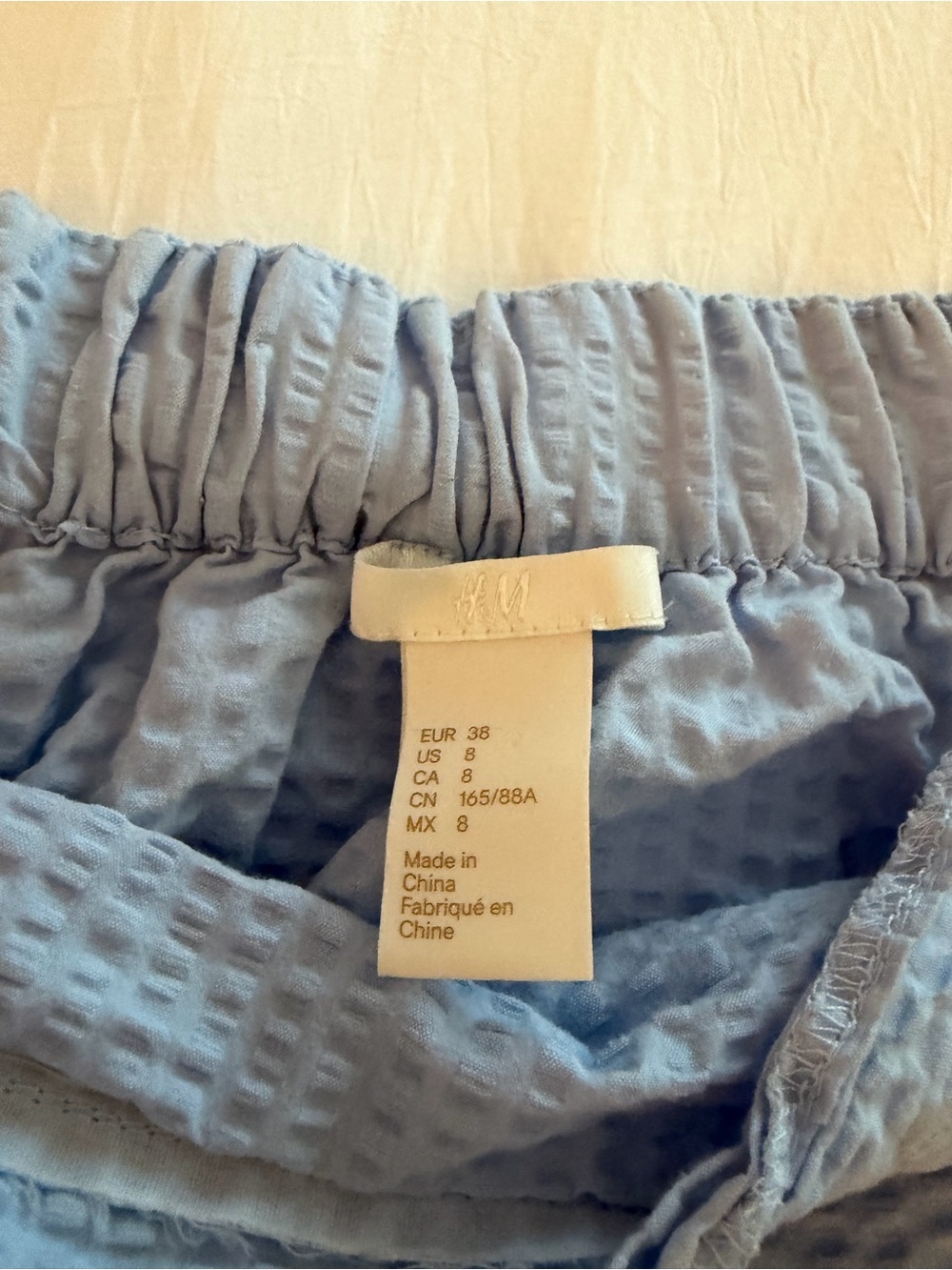 H&M Puff Sleeved Shirt - Picture 2 of 3
